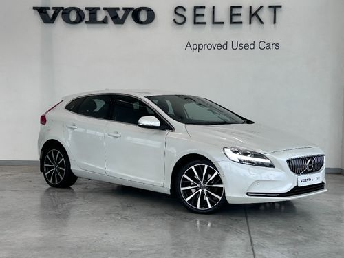 2017 VOLVO V40 D2 INSCRIPTION