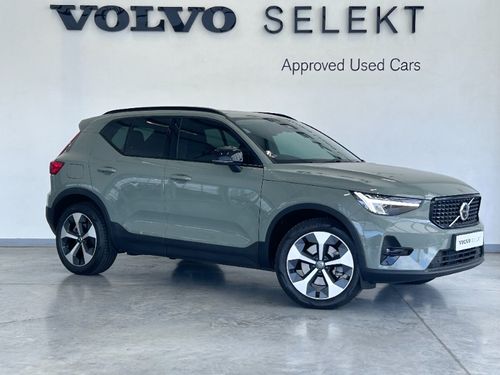 2023 VOLVO XC40 B3 PLUS DARK GEARTRONIC (MILD HYBRID)