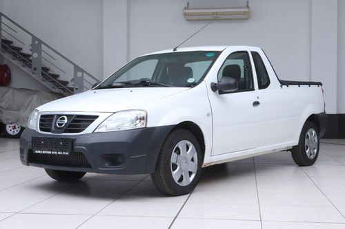 2020 NISSAN NP200 1.5dci safety pack