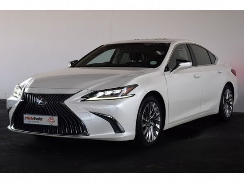 2018 Lexus SE 300h