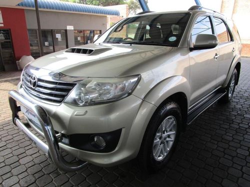 2014 TOYOTA FORTUNER 3.0D-4D 4X4 A/T