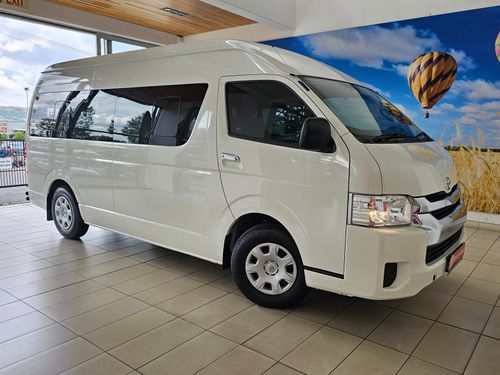 2022 TOYOTA QUANTUM HIACE 2.5 D-4D 14 SEAT