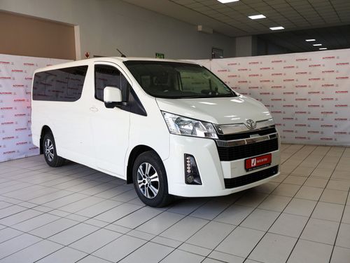 2023 TOYOTA QUANTUM 2.8 GL 11 SEAT