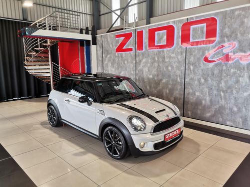 2013 MINI COOPER S