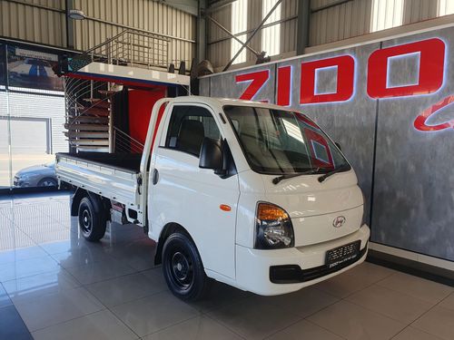 2018 HYUNDAI H100 / BAKKIE H100 2.6D A/C F/C D/S