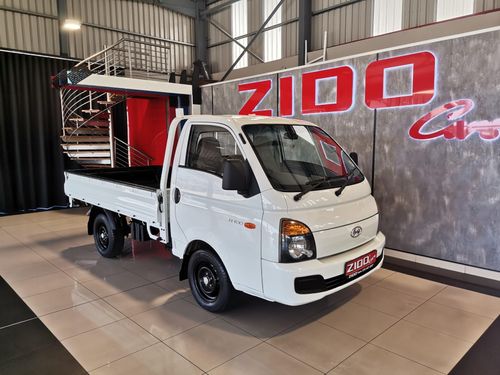 2018 HYUNDAI H100 / BAKKIE H100 2.6D F/C D/S