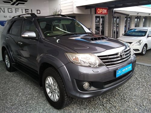 2013 TOYOTA FORTUNER 3.0D-4D R/B A/T