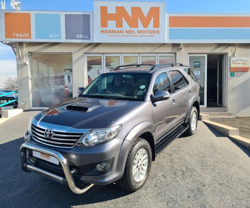 2014 TOYOTA FORTUNER 2.5D-4D