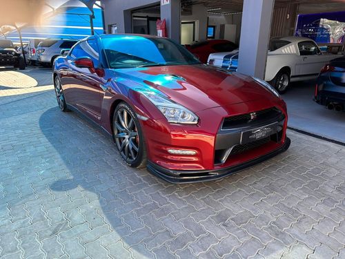 2015 Nissan GT-R Black Edition