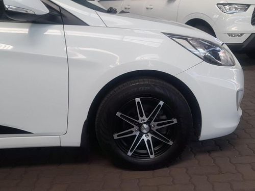 2013 Hyundai Accent 1.6 GLS | Fluid