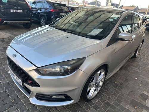 2016 Ford Focus 2.0 EcoBoost ST3