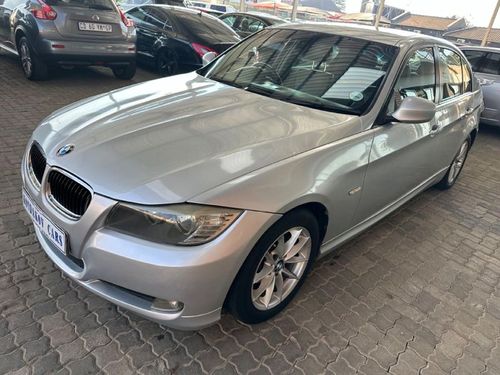 2011 BMW 3 Series 320i Innovation