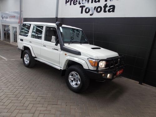 2017 Toyota Land Cruiser 76 4.5D-4D LX V8 Station Wagon