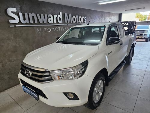 2017 TOYOTA HILUX 2.4 GD-6 RB SRX P/U E/CAB