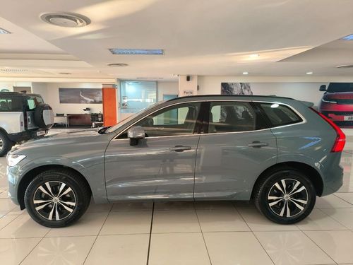 2023 VOLVO XC60 B5 MOMENTUM/ESSENTIAL GEARTRONIC AWD