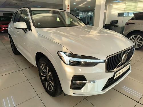 2023 VOLVO XC60 B5 MOMENTUM/ESSENTIAL GEARTRONIC AWD