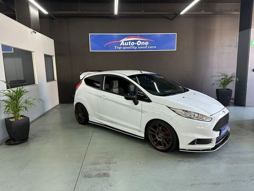 2014 FORD FIESTA ST 1.6 ECOBOOST GDTi