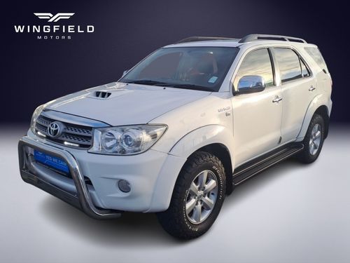 2010 TOYOTA FORTUNER 3.0D-4D R/B 4X4