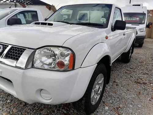 2015 Nissan NP300 2.5 TDi Hi-Riderr Single-Cab