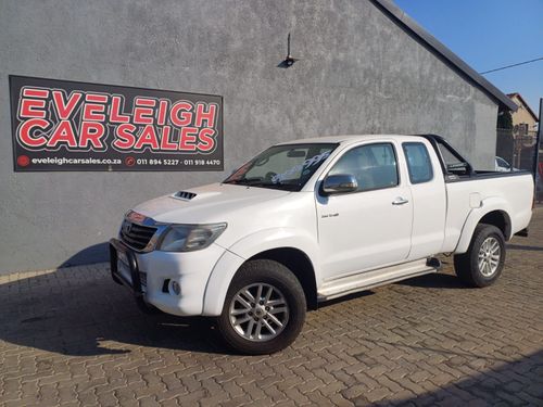 2012 TOYOTA HILUX RAIDER 3.0 D4D 4X4 CLUB CAB