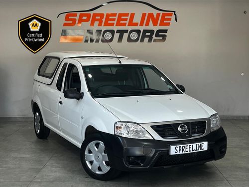 2019 Nissan Np200 1.6i with a/c