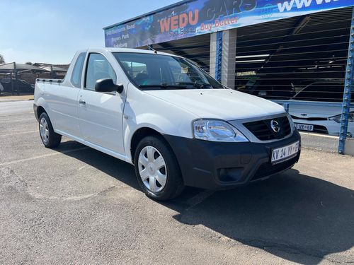 2019 Nissan NP200 1.6i (Aircon) Safety Pack