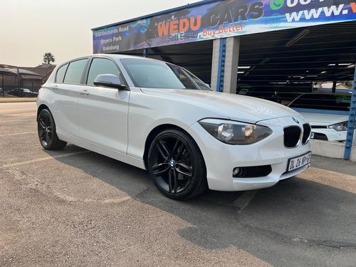 2015 BMW 1 Series 118i 5-Door Auto