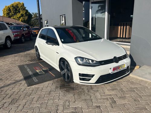 2015 Volkswagen Golf R Auto