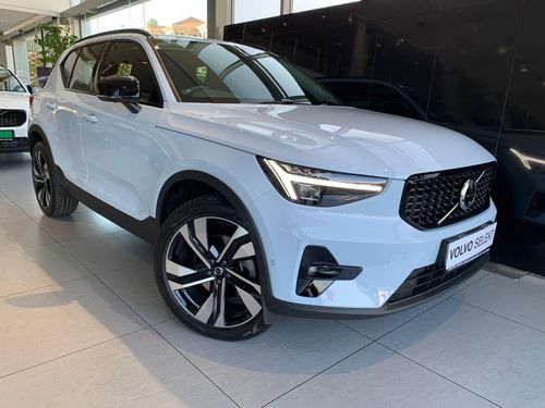 2024 Volvo XC40 B3 Geartronic Ultimate Dark (Mild Hybrid)