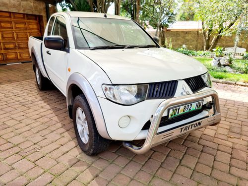 2011 Mitsubishi Triton 2.5DI-D ClubCab