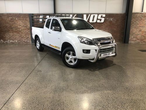 2015 ISUZU EXTENDED CAB 4X4 LX 2015 Isuzu Extended Cab 4x4 LX