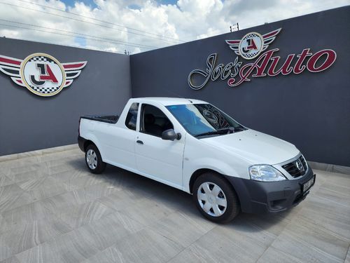 2022 NISSAN NP200 1.6i safety pack