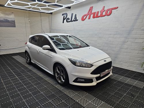 2017 Ford Focus 2.0 Ecoboost ST1