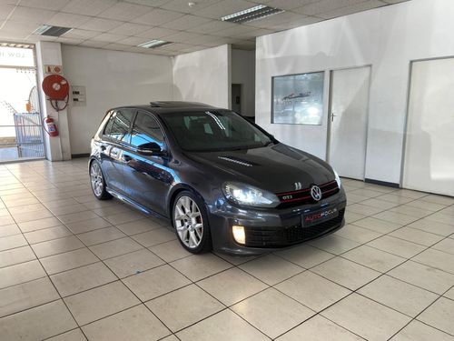 2012 Volkswagen Golf GTI Edition 35