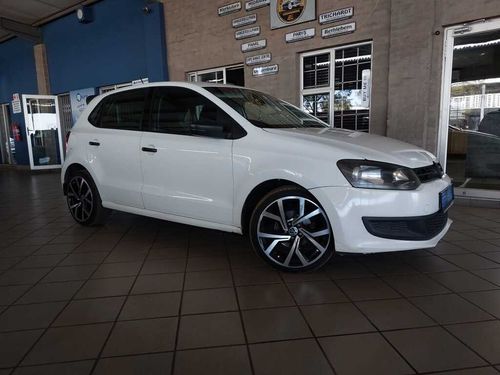 2014 VOLKSWAGEN POLO 1.4 COMFORTLINE 5DR