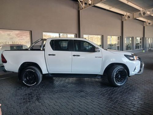 2017 TOYOTA HILUX 2.8 GD-6 RB RAIDER P/U D/C A/T