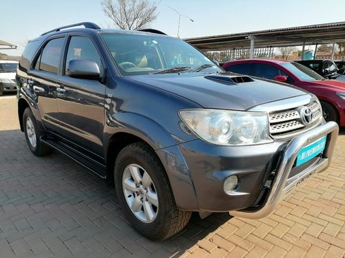 2011 TOYOTA FORTUNER 3.0d-4d 4x4