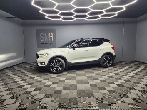 2020 Volvo XC40 T5 AWD R-Design