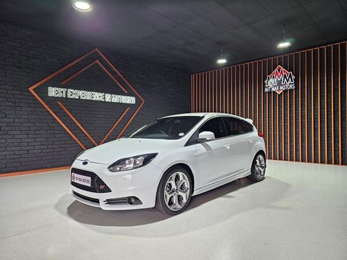 2013 Ford Focus ST 1