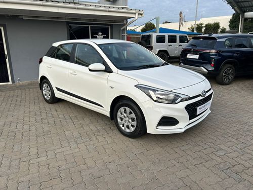 2021 HYUNDAI i20 1.4 MOTION A/T