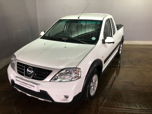 2022 NISSAN NP200 1.6 SE P/U S/C