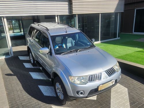 2011 MITSUBISHI PAJERO SPORT 3.2 Di-D GLS A/T