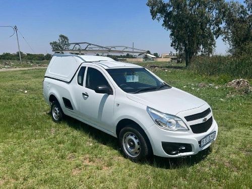 2014 Chevrolet Utility 1.4i air con petrol, canopy