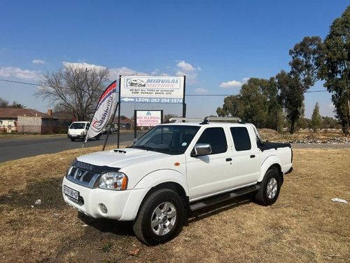 2015 Nissan NP300 2.5 TDi Hi-Rider Double-Cab