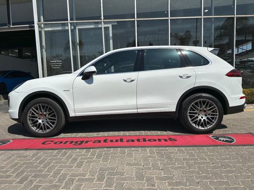 2015 PORSCHE CAYENNE Cayenne