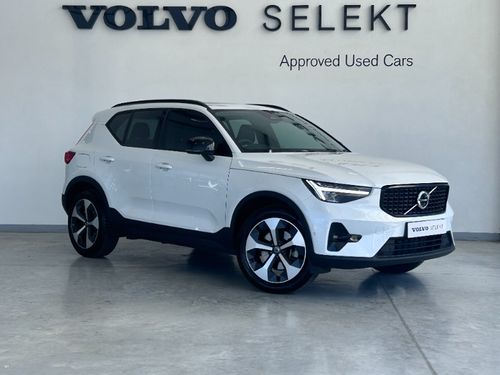 2024 VOLVO XC40 B3 PLUS DARK GEARTRONIC (MILD HYBRID)