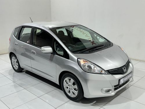 2013 HONDA JAZZ 1.5 ELEGANCE A/T