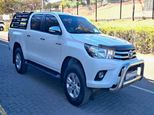 2017 TOYOTA HILUX 2.8 GD-6 RB RAIDER A/T P/U D/C