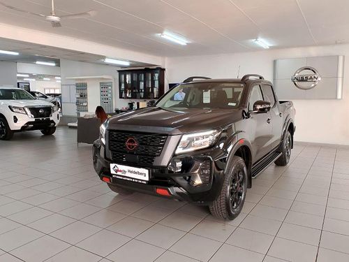 2024 Nissan Navara 2.5D Pro-2X D Cab 4X2 At