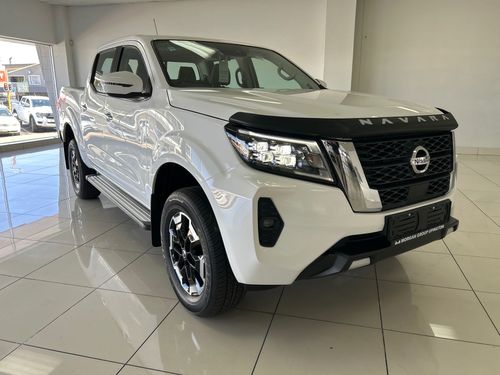 2024 NISSAN NAVARA 2.5DDTI LE 4X4 A/T D/C P/U